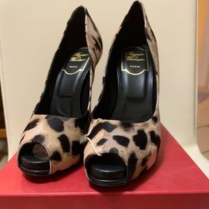 Roger Vivier heels brand new size 37